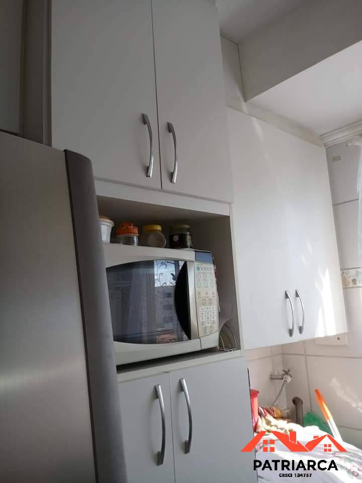 Apartamento à venda com 2 quartos, 45m² - Foto 2