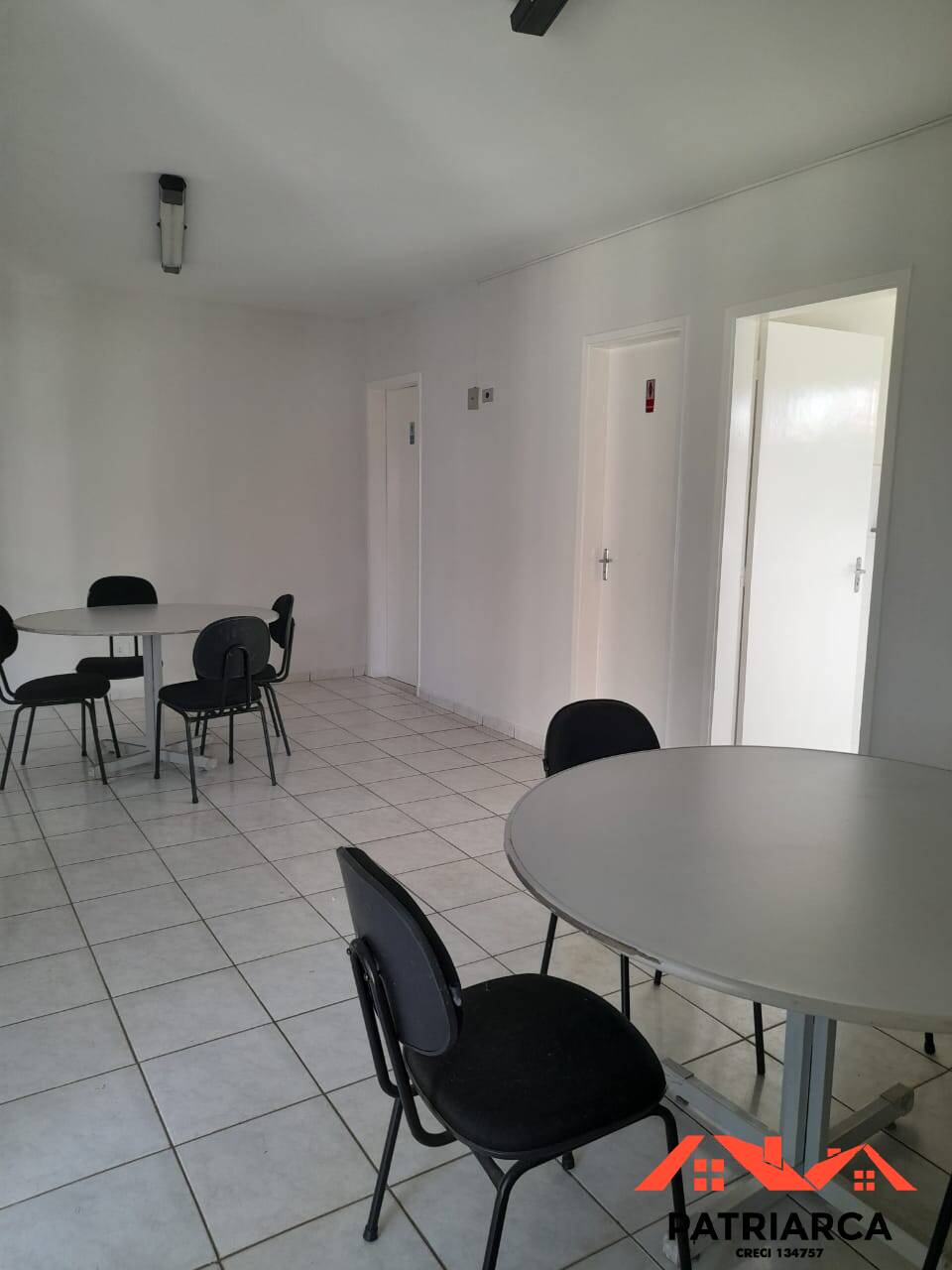 Apartamento à venda com 2 quartos, 45m² - Foto 1